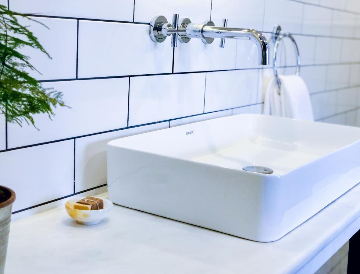 The 108 Hotel Исламабад Екстериор снимка