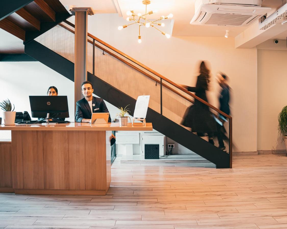 The 108 Hotel Исламабад Екстериор снимка