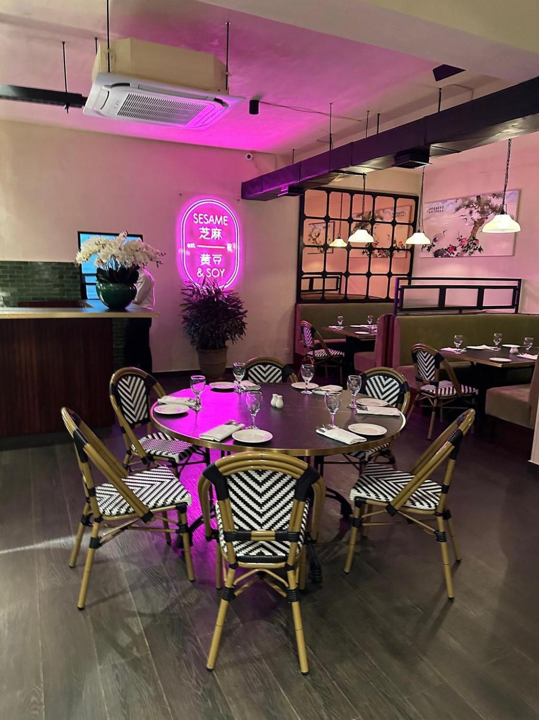 The 108 Hotel Исламабад Екстериор снимка